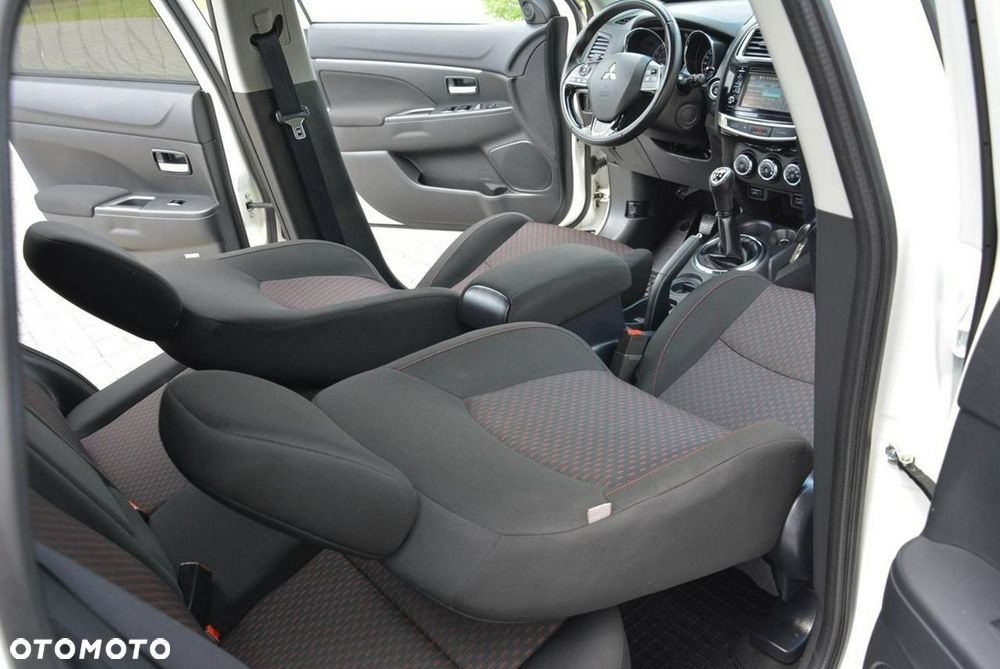 Mitsubishi ASX 1.6 Instyle - 16