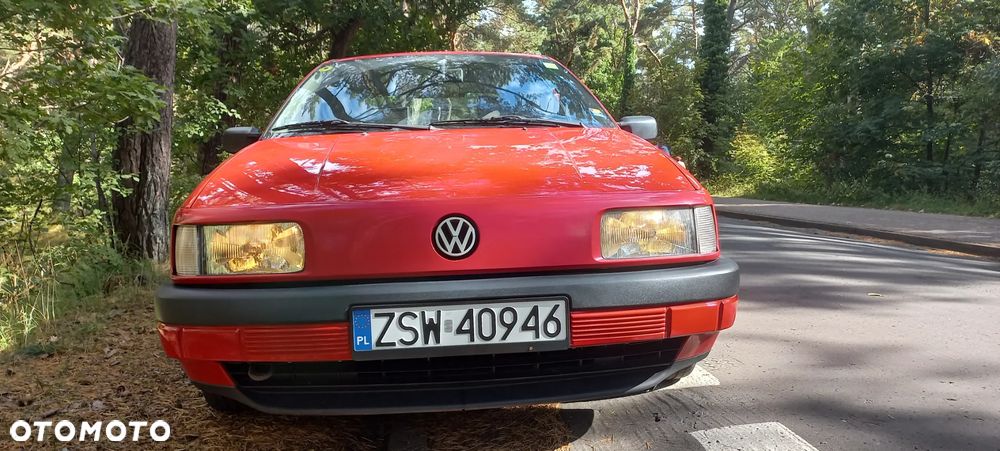 Volkswagen Passat 1.9 TD CL - 5