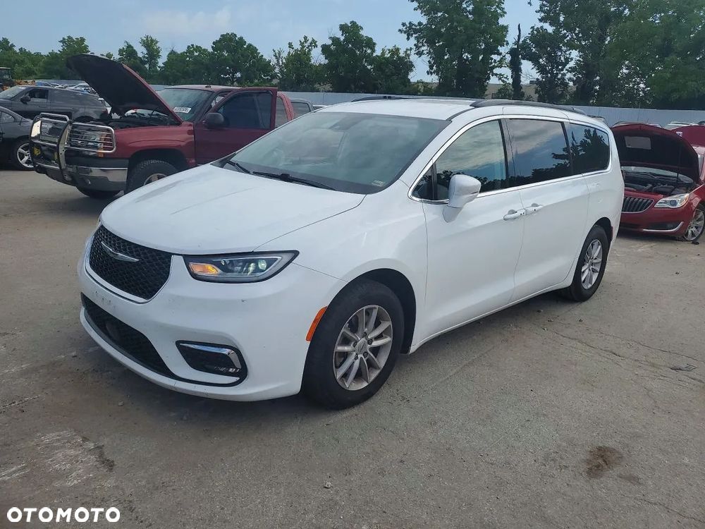 Chrysler Pacifica - 1