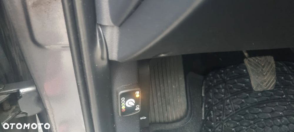 Hyundai i30 1.4 Blue Comfort - 28