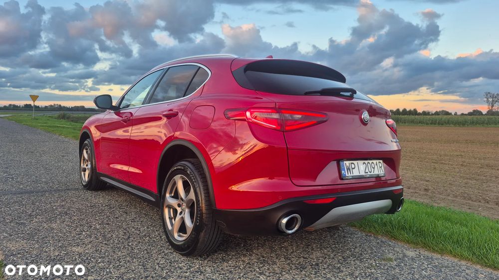Alfa Romeo Stelvio - 21