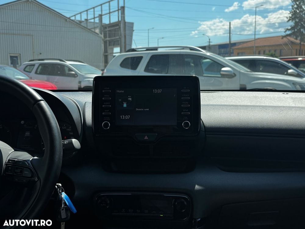 Toyota Yaris - 13