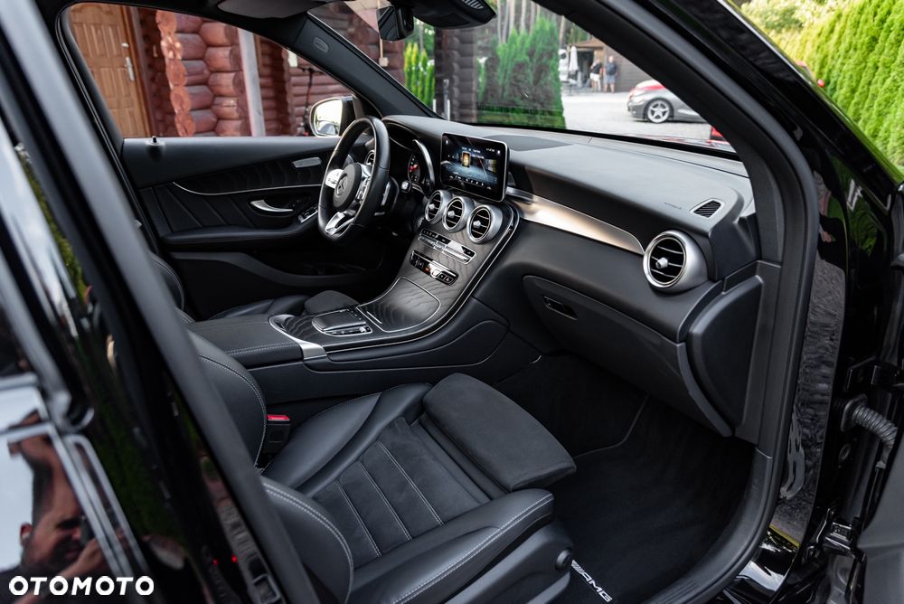 Mercedes-Benz GLC 220 d 4Matic 9G-TRONIC AMG Line - 22