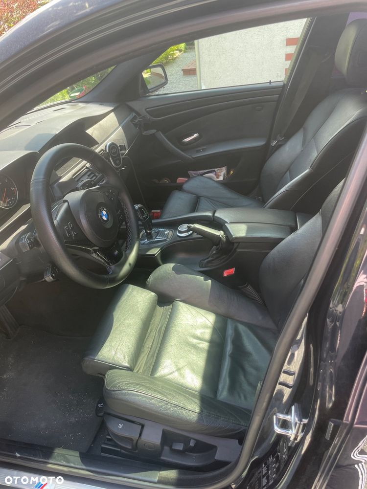 BMW Seria 5 525d - 13