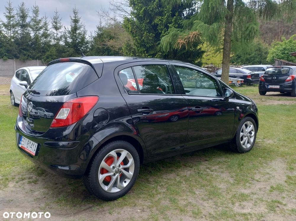 Opel Corsa 1.4 16V Cosmo - 13