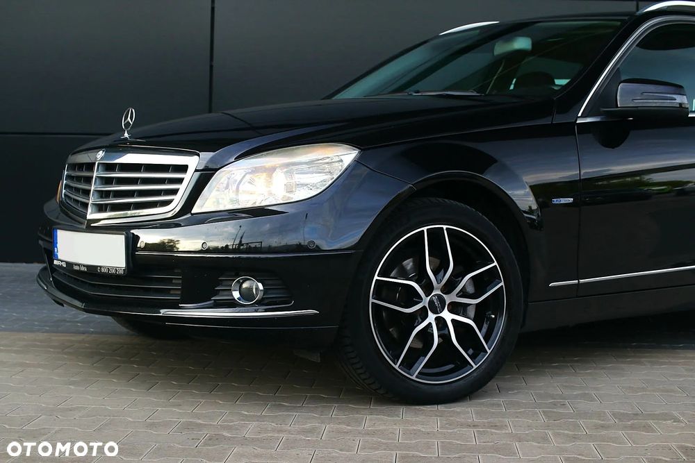 Mercedes-Benz Klasa C 180 Kompressor Automatik BlueEFFICIENCY Elegance - 9