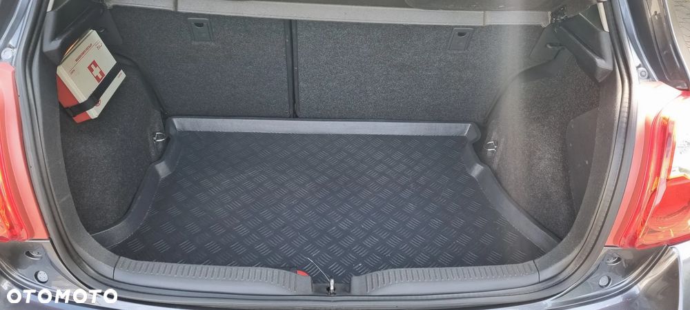 Toyota Auris - 7