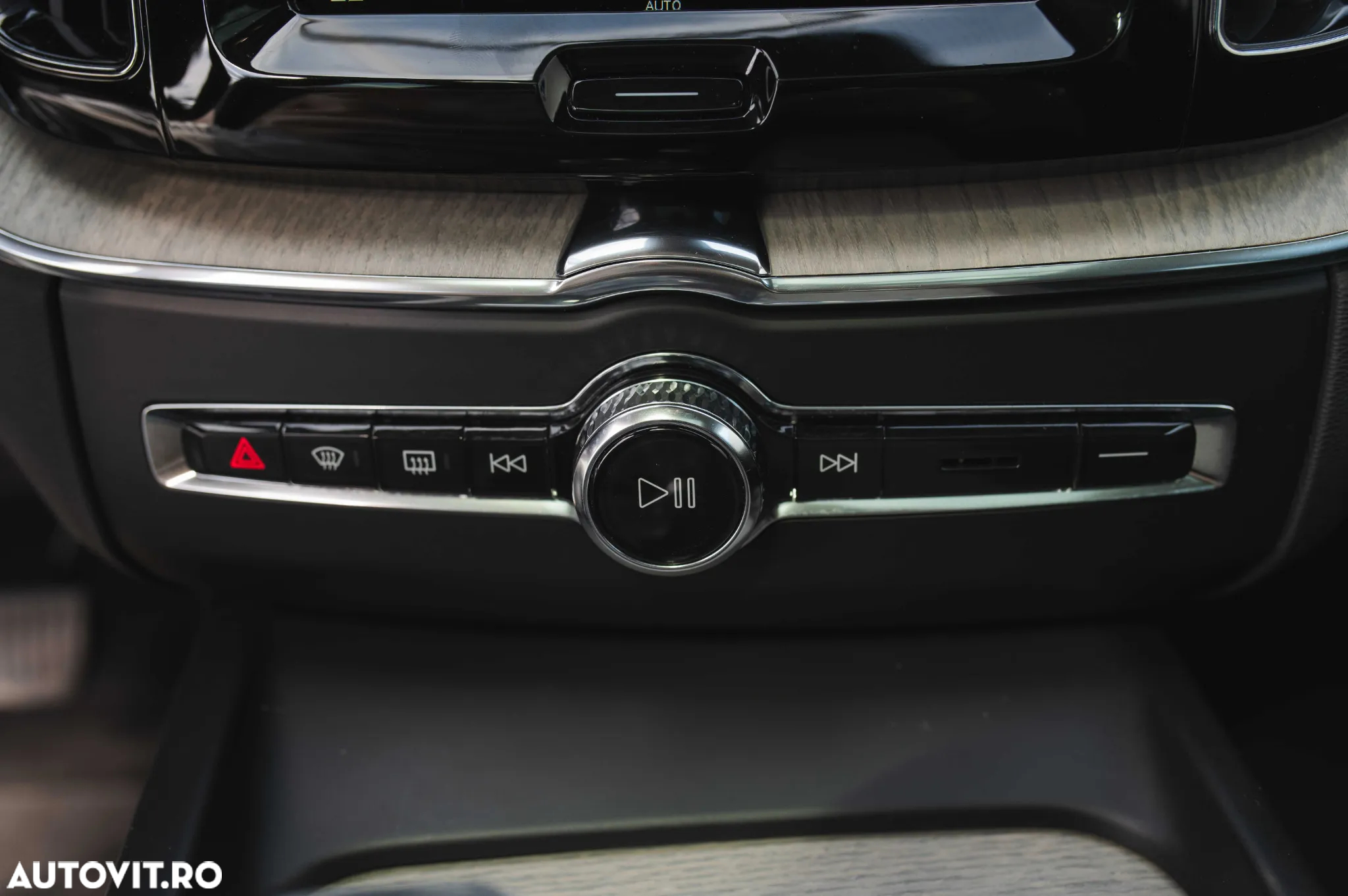 Volvo XC 60 T6 AWD Recharge Geartronic Inscription - 23