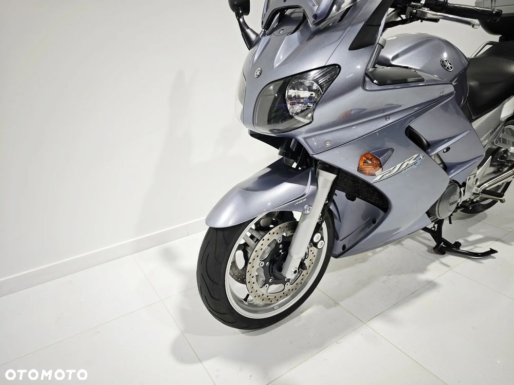 Yamaha FJR - 13
