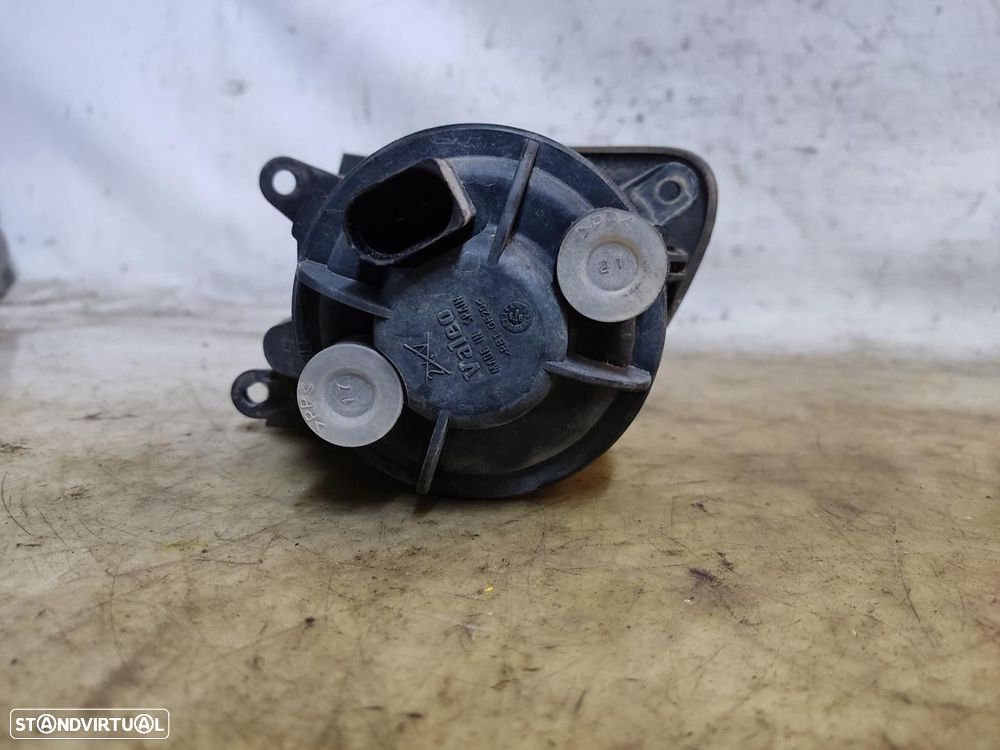 FAROL NEVOEIRO DIREITO AUDI A4 AVANT 2001 -8D0941700B - 1