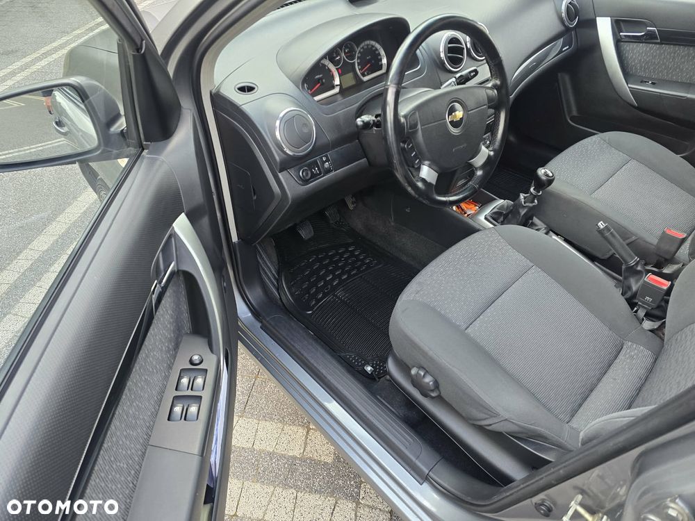 Chevrolet Aveo 1.4 16V LT - 9