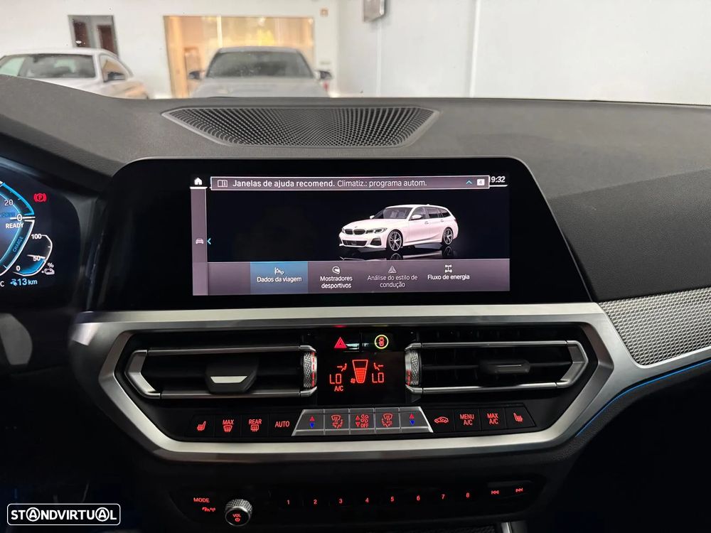 BMW 330 e Touring Pack M Auto - 28