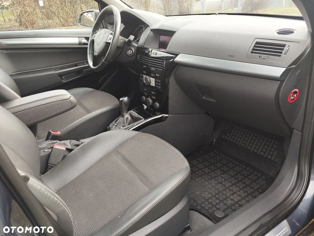 Opel Astra 1.7 CDTI ecoFLEX - 31