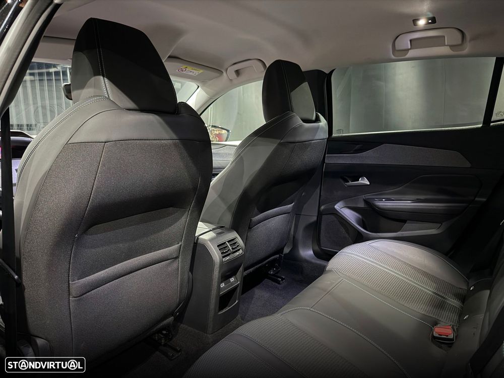 Peugeot 408 1.2 Hybrid GT e-DCS6 - 29