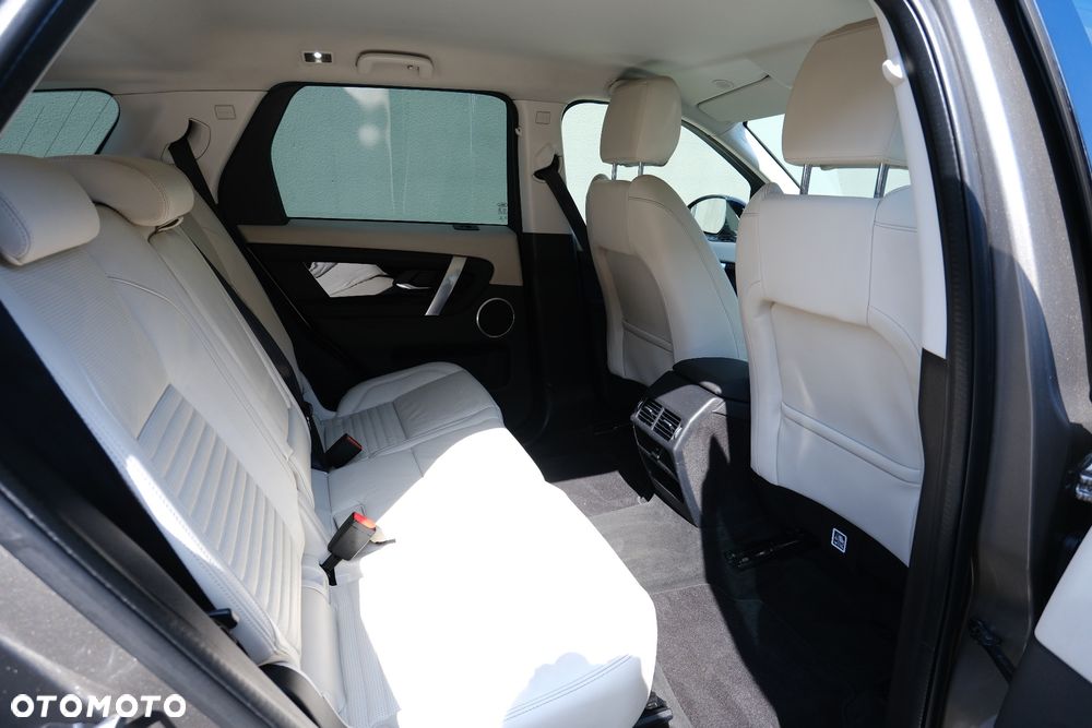 Land Rover Discovery Sport - 18