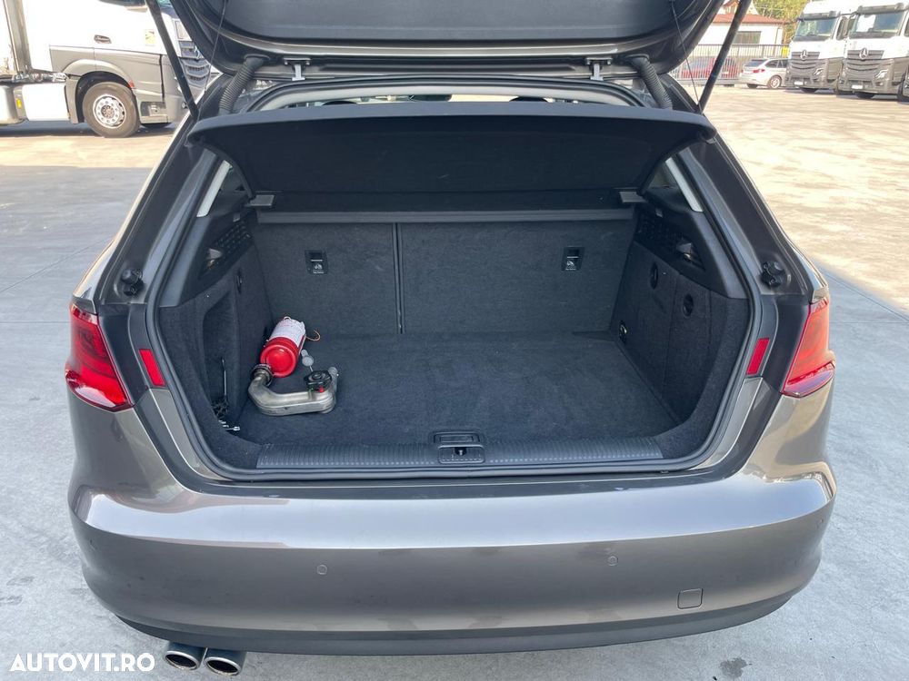 Audi A3 2.0 TDI ack (clean diesel) Ambiente - 13