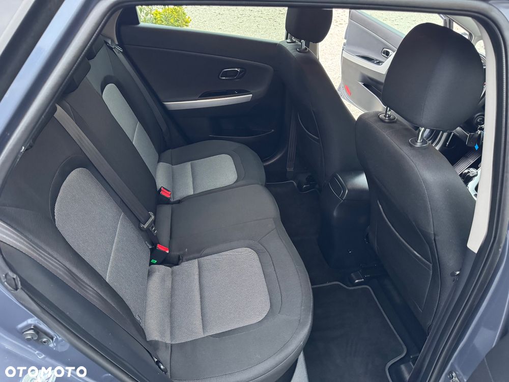 Kia Ceed SW 1.6 CRDi Vision - 31