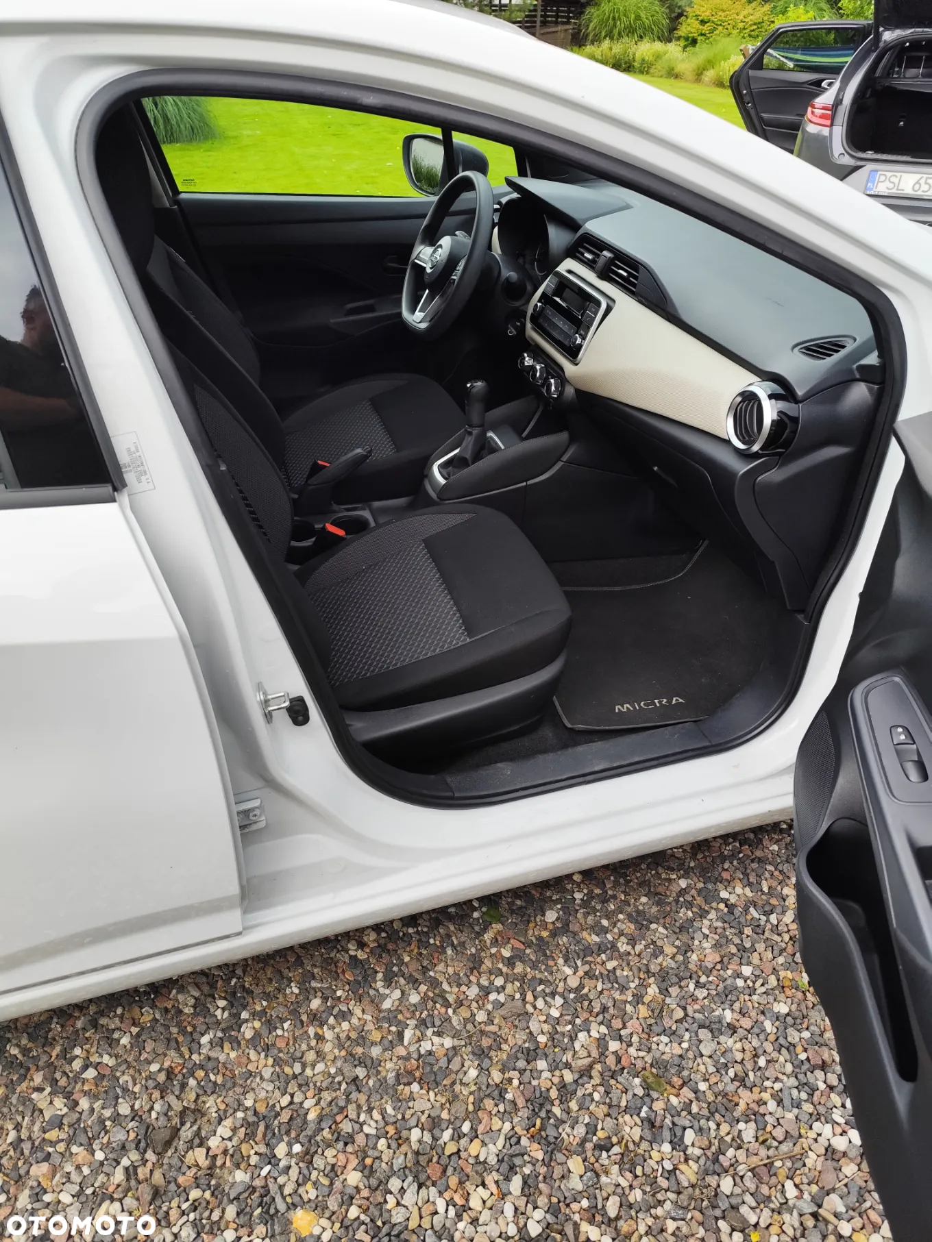 Nissan Micra 1.0 Visia Plus - 8
