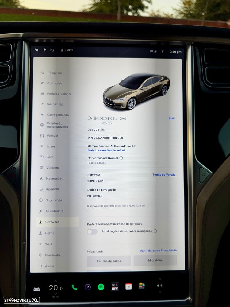 Tesla Model S 85 - 24