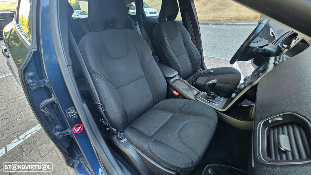 Volvo V40 - 31