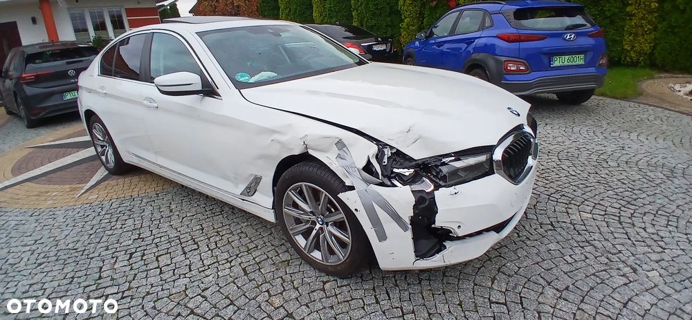 BMW Seria 5 530i Sport Line - 9