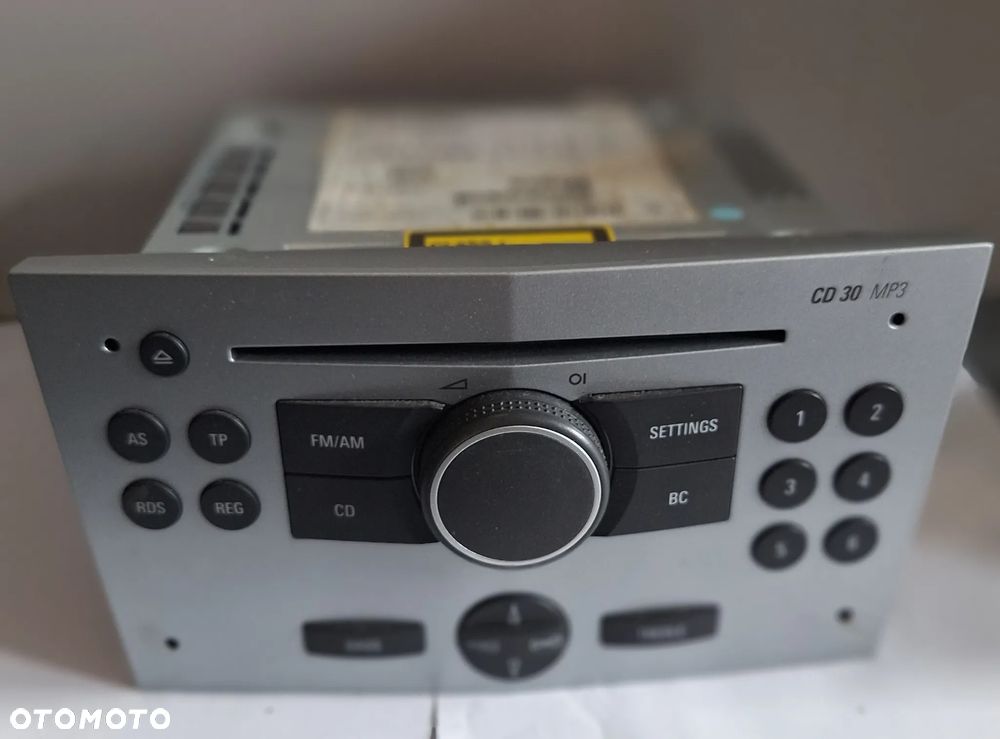 RADIO ORYGINALNE CD 30 MP3- OPEL ASTRA H / ZAFIRA B - 1
