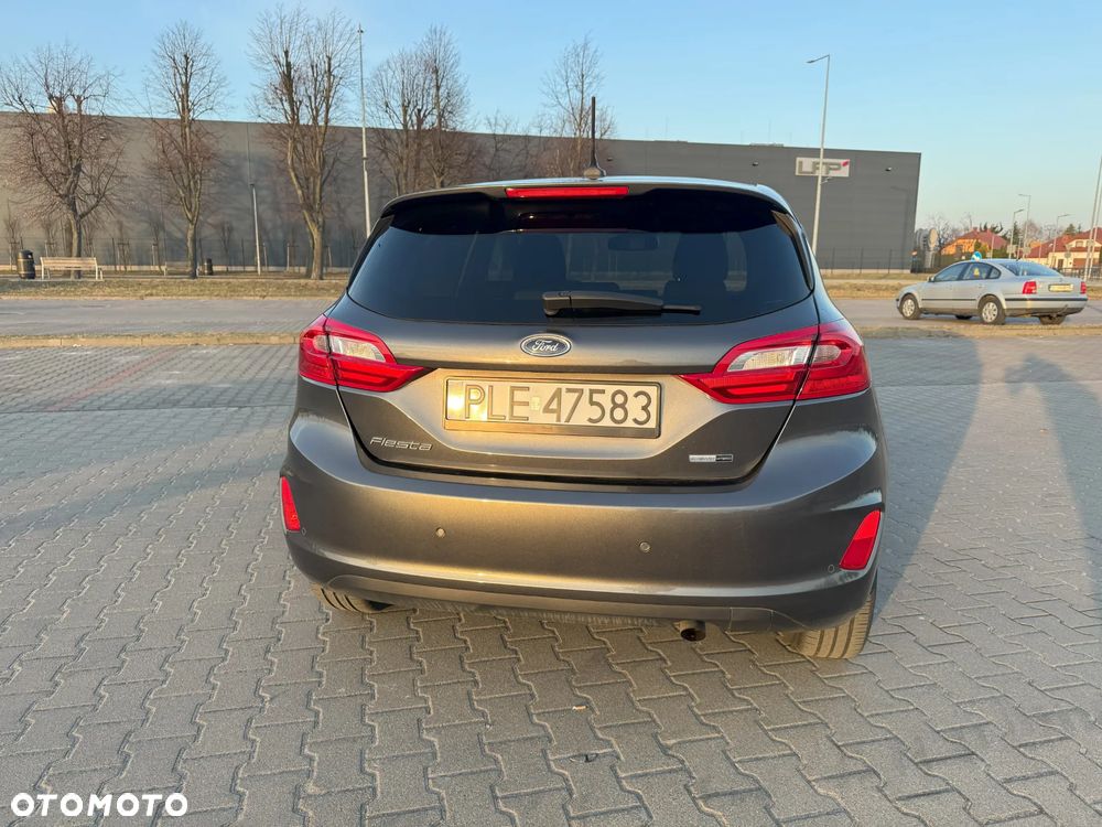 Ford Fiesta - 10