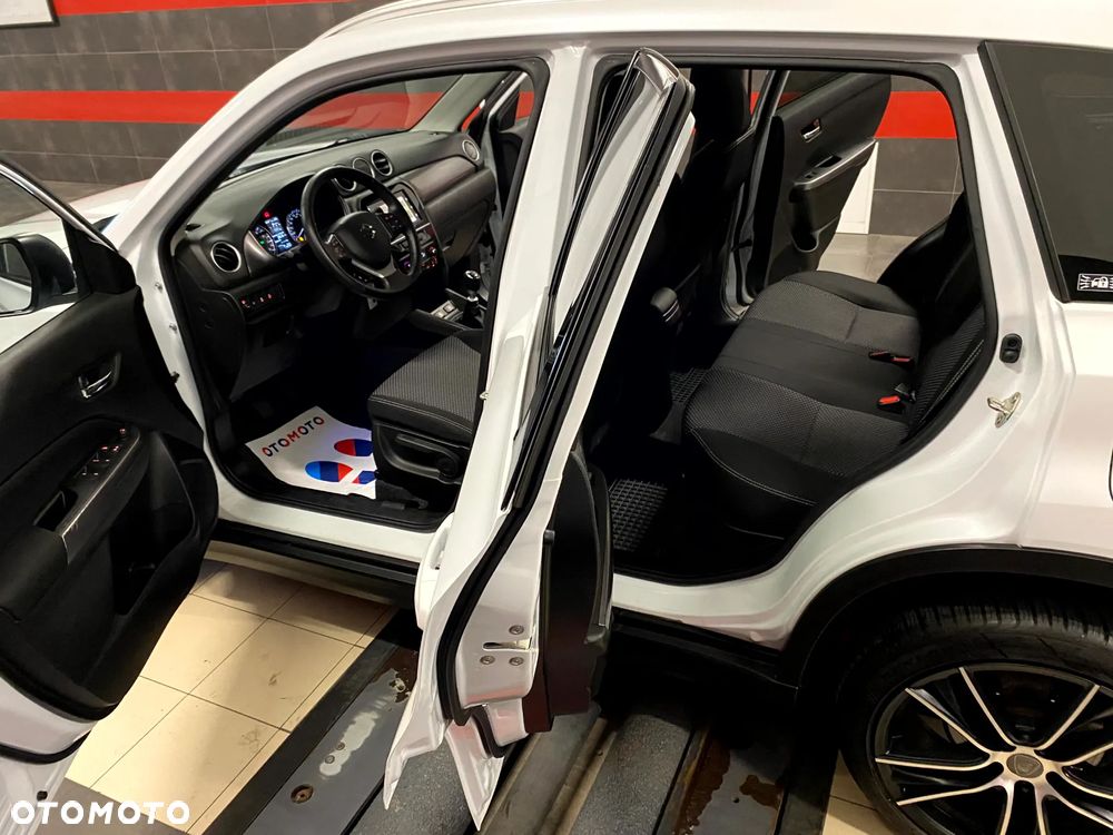 Suzuki Vitara 1.4 Boosterjet Elegance 2WD - 17