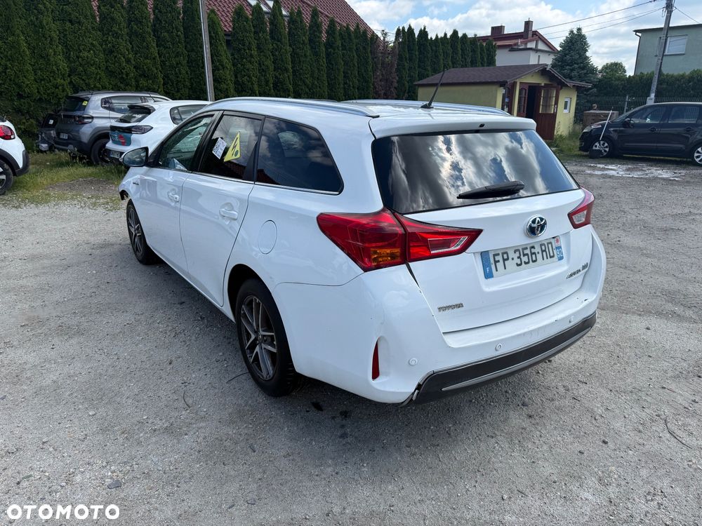 Toyota Auris - 2