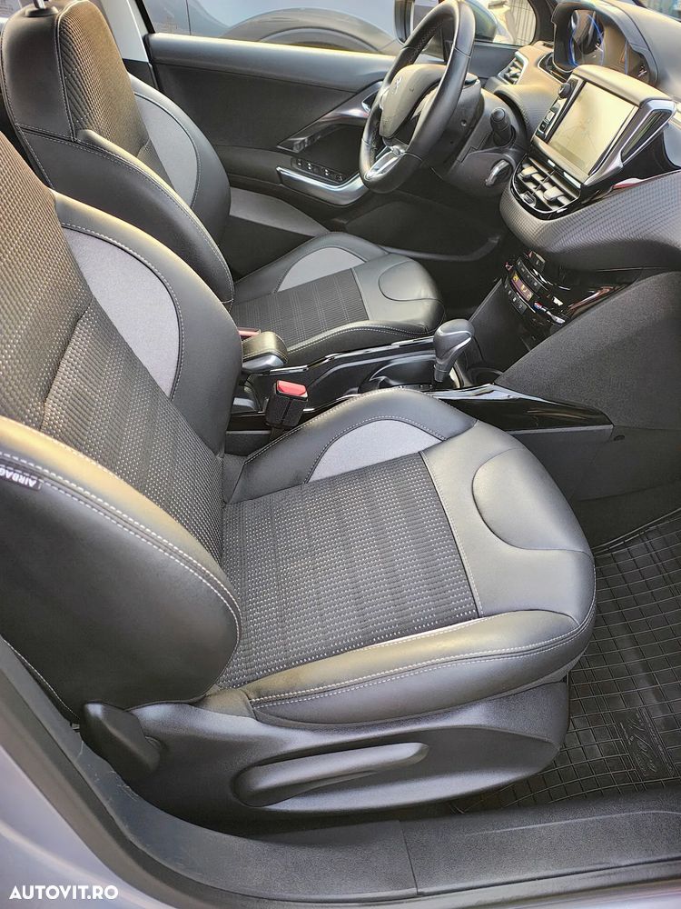 Peugeot 2008 PureTech 110 GPF Stop&Start EAT6 Allure - 8