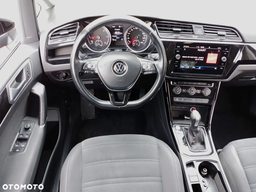 Volkswagen Touran 2.0 TDI BMT Highline DSG - 9
