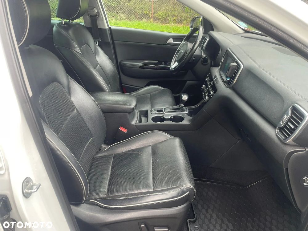 Kia Sportage 2,0 CRDI AWD Platinum - 25