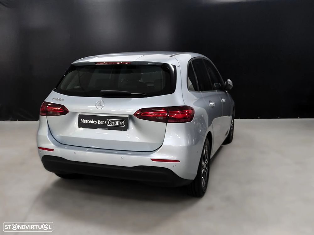 Mercedes-Benz B 180 d - 3