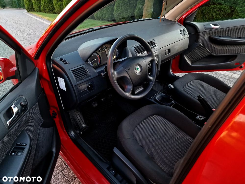 Skoda Fabia 1.2 12V Ambiente + - 6