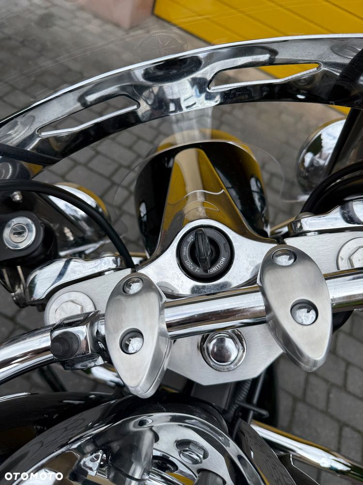 Yamaha Midnight Star - 4
