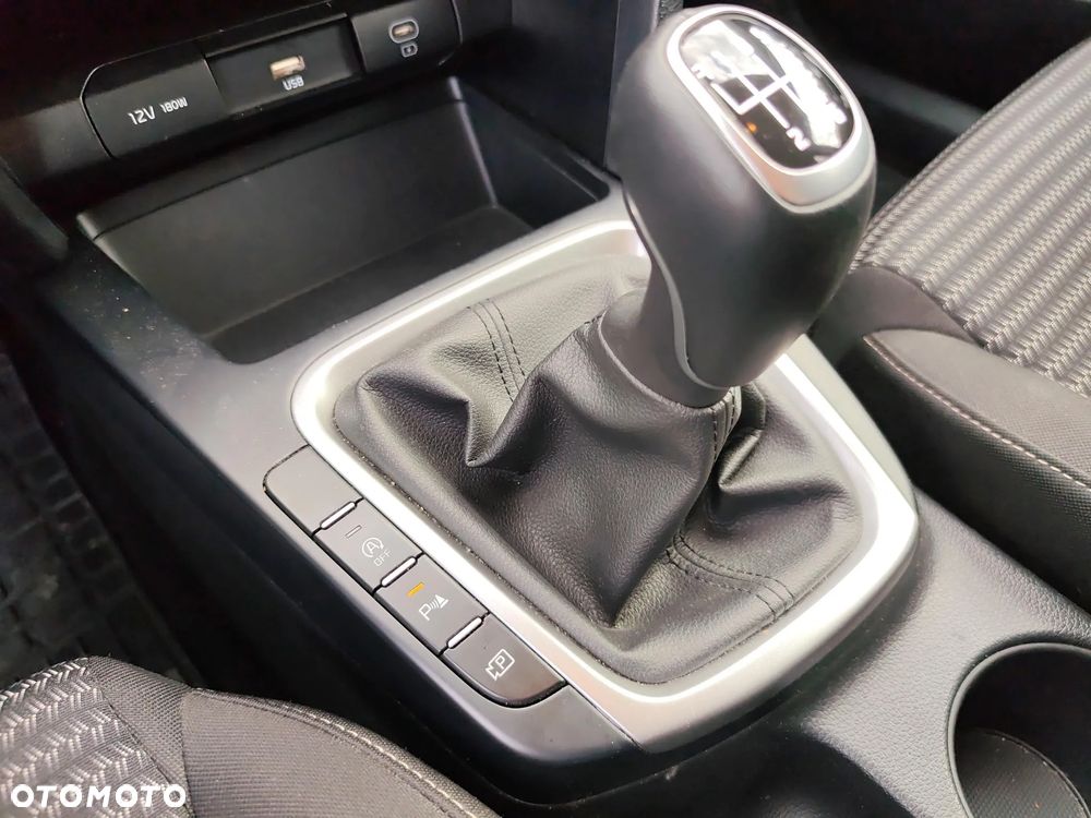 Kia XCeed 1.5 T-GDI M - 26