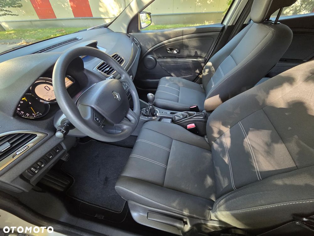 Renault Megane - 11