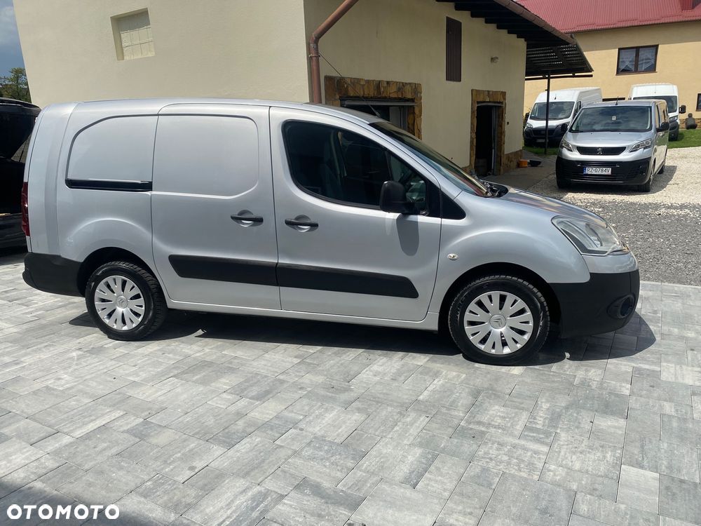 Citroën BERLINGO 1.6 HDI, MAX długi, 3-osobowy, klimatyzacja, zakupiony w salonie w Rzeszowie - 30