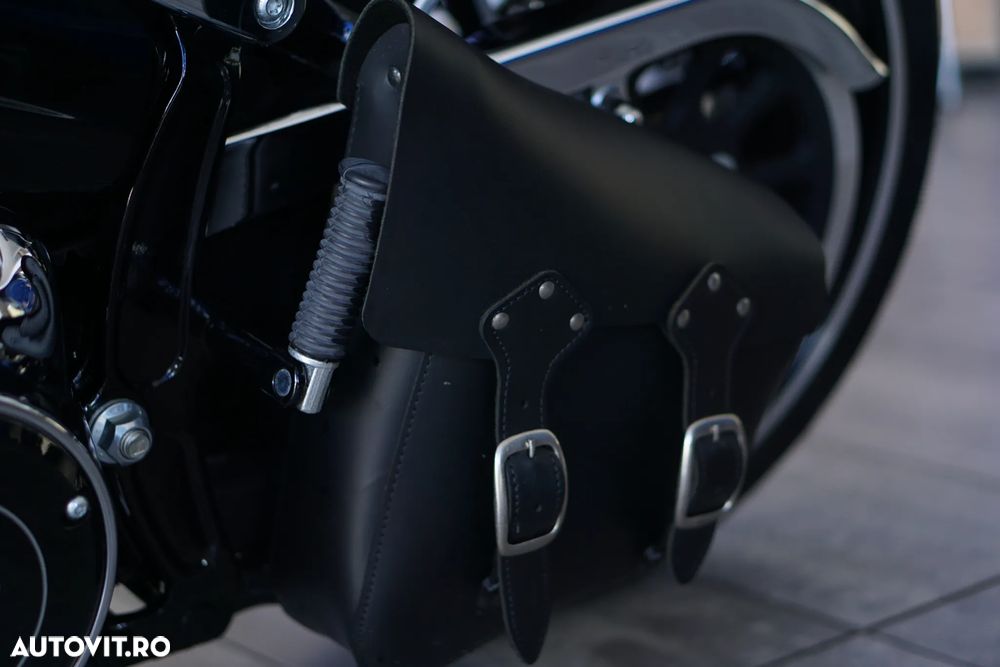 Harley-Davidson Softail Breakout FXSB - 31