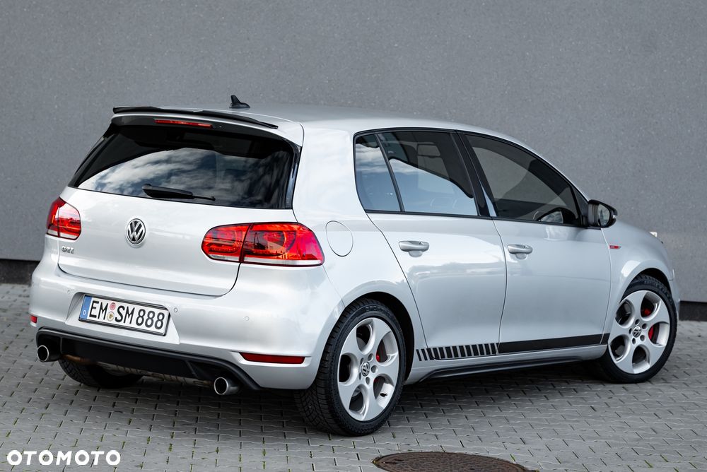 Volkswagen Golf 2.0 GTI - 15
