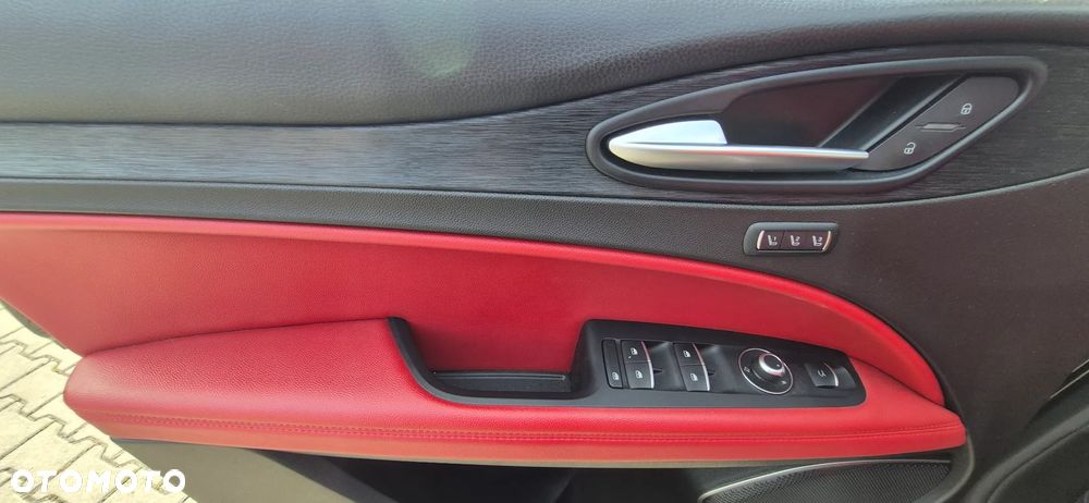 Alfa Romeo Stelvio - 22