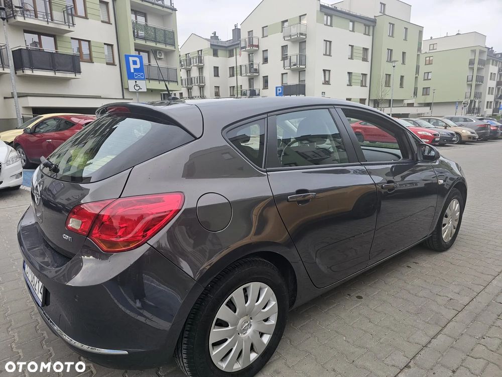 Opel Astra 1.7 CDTI Essentia - 4