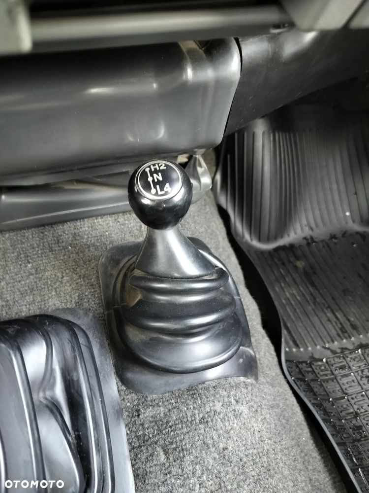 Toyota Land Cruiser - 10
