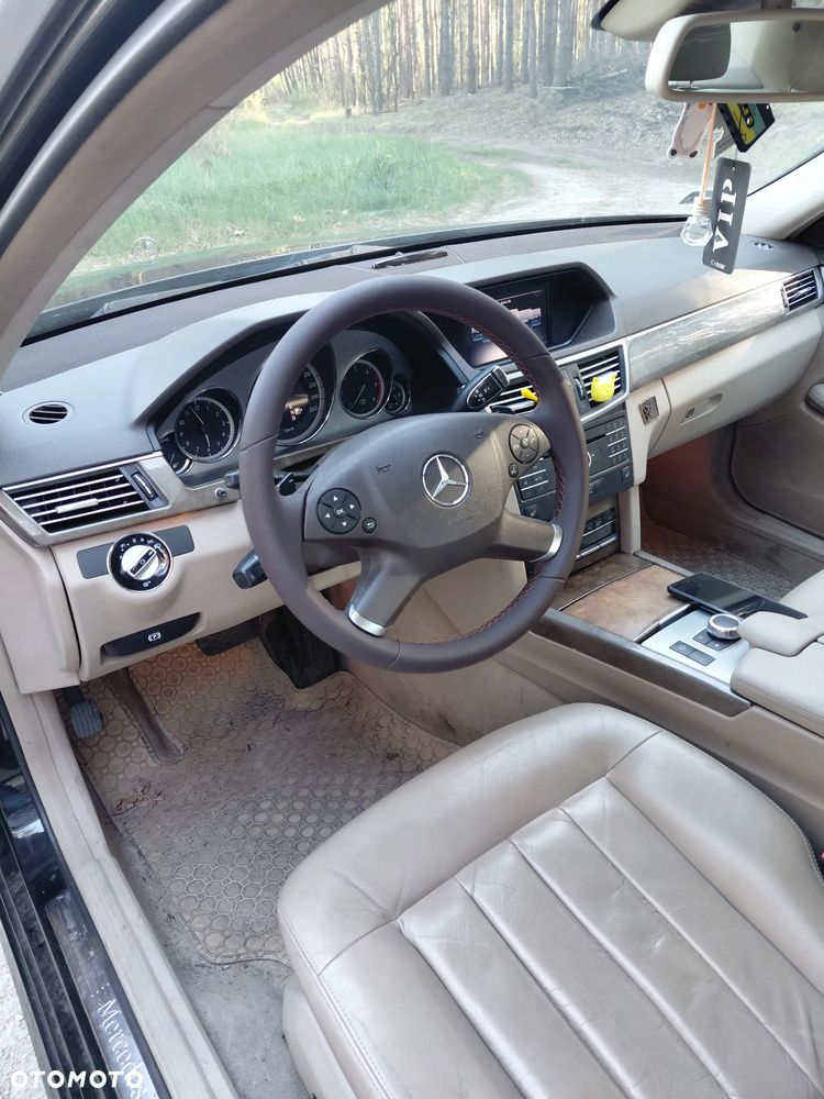 Mercedes-Benz Klasa E 350 CDI BlueEff - 14