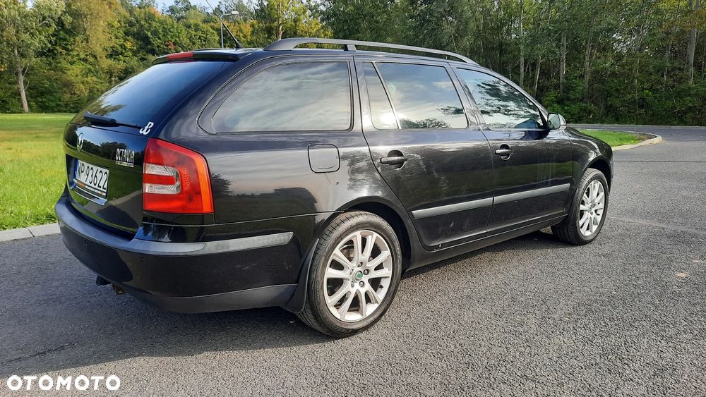 Skoda Octavia 2.0 TDI DPF 4x4 Elegance - 27