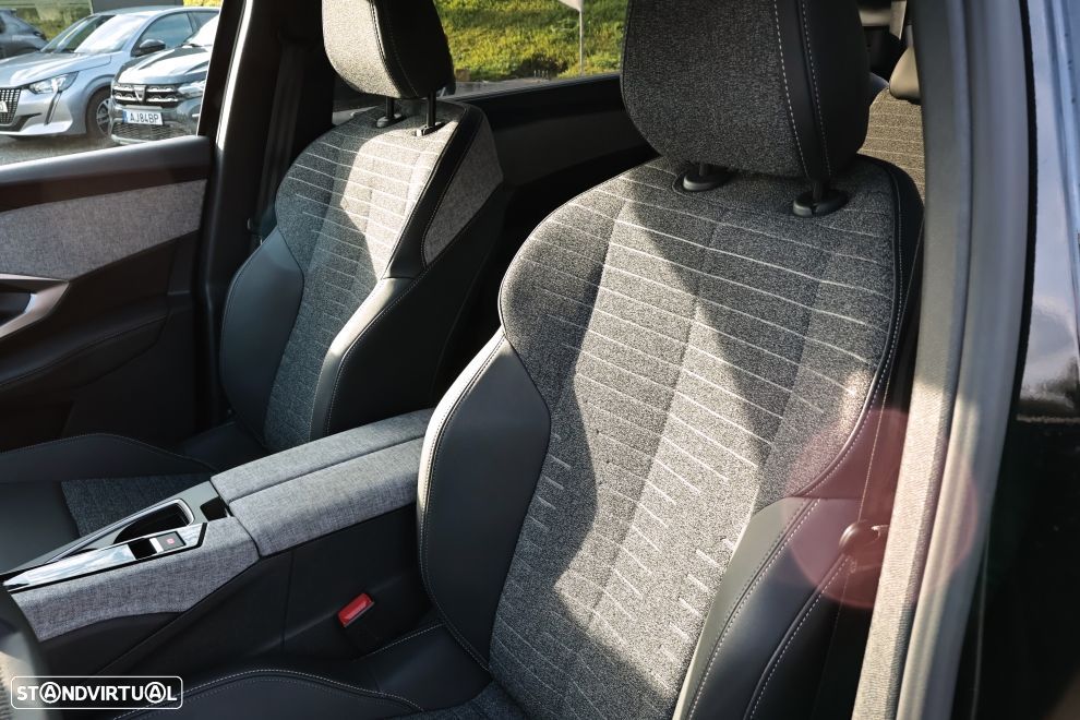 Peugeot 5008 1.2 Hybrid Allure e-DCS6 - 12