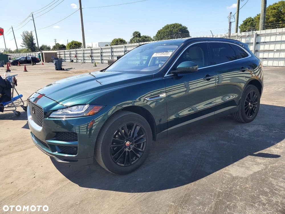 Jaguar F-Pace