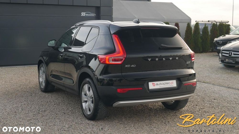 Volvo XC 40 - 5