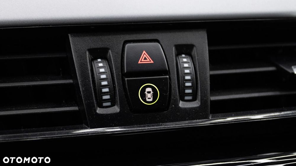 BMW X2 sDrive18i GPF Advantage - 19