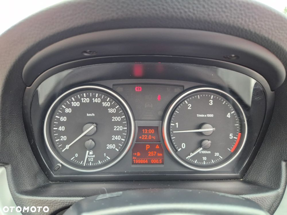 BMW Seria 3 320d DPF Edition Fleet Sport - 31